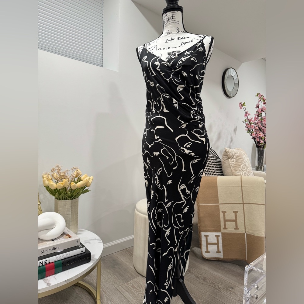 En Saison Black and White Abstract Maxi Dress